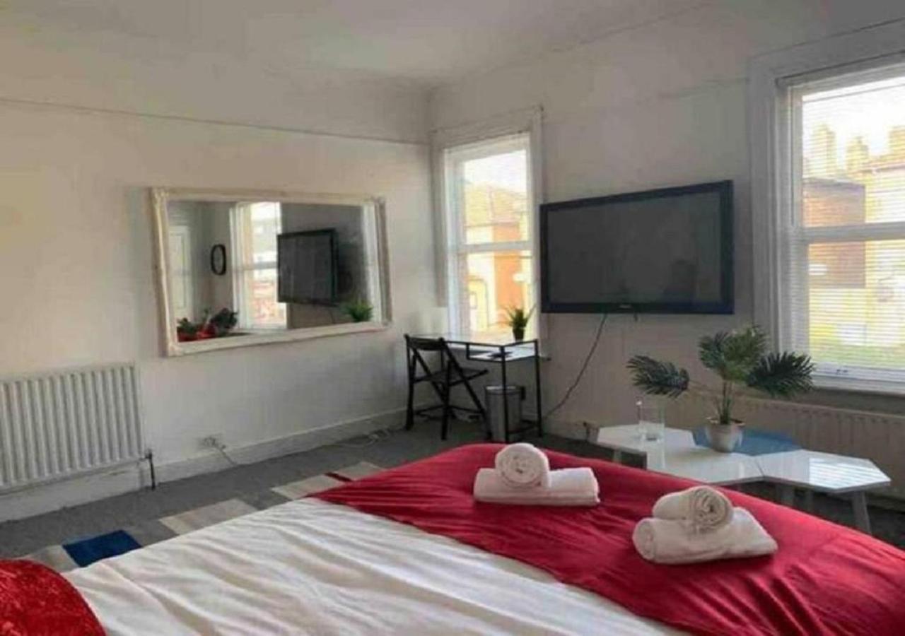 Balham, South London Spacious Guest House 5, 6 Rooms Available Exteriör bild