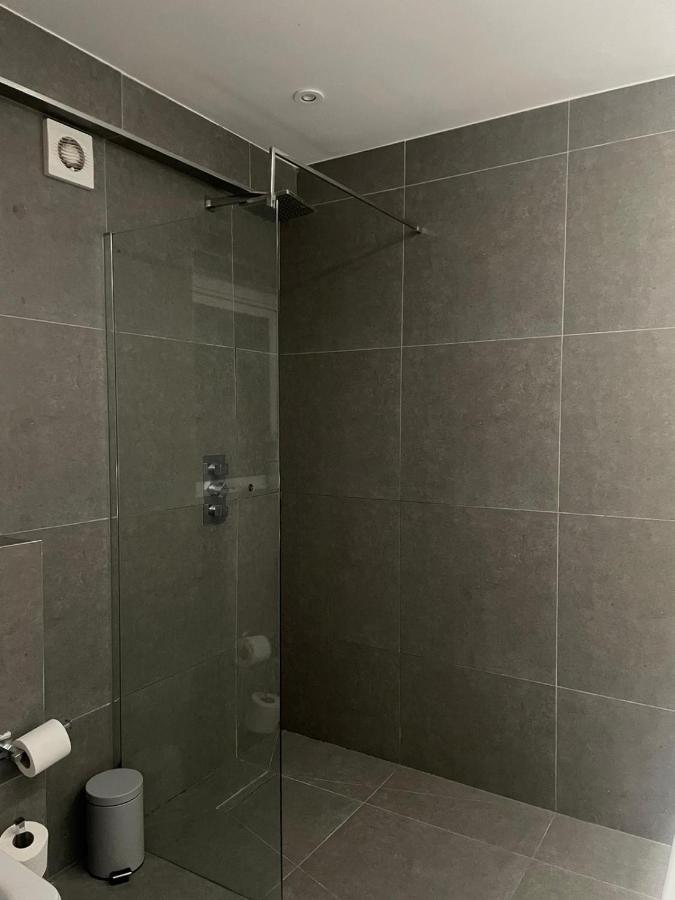 Balham, South London Spacious Guest House 5, 6 Rooms Available Exteriör bild